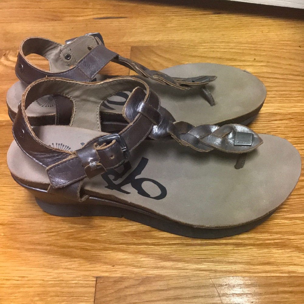 Women’s OTBT wedge sandals